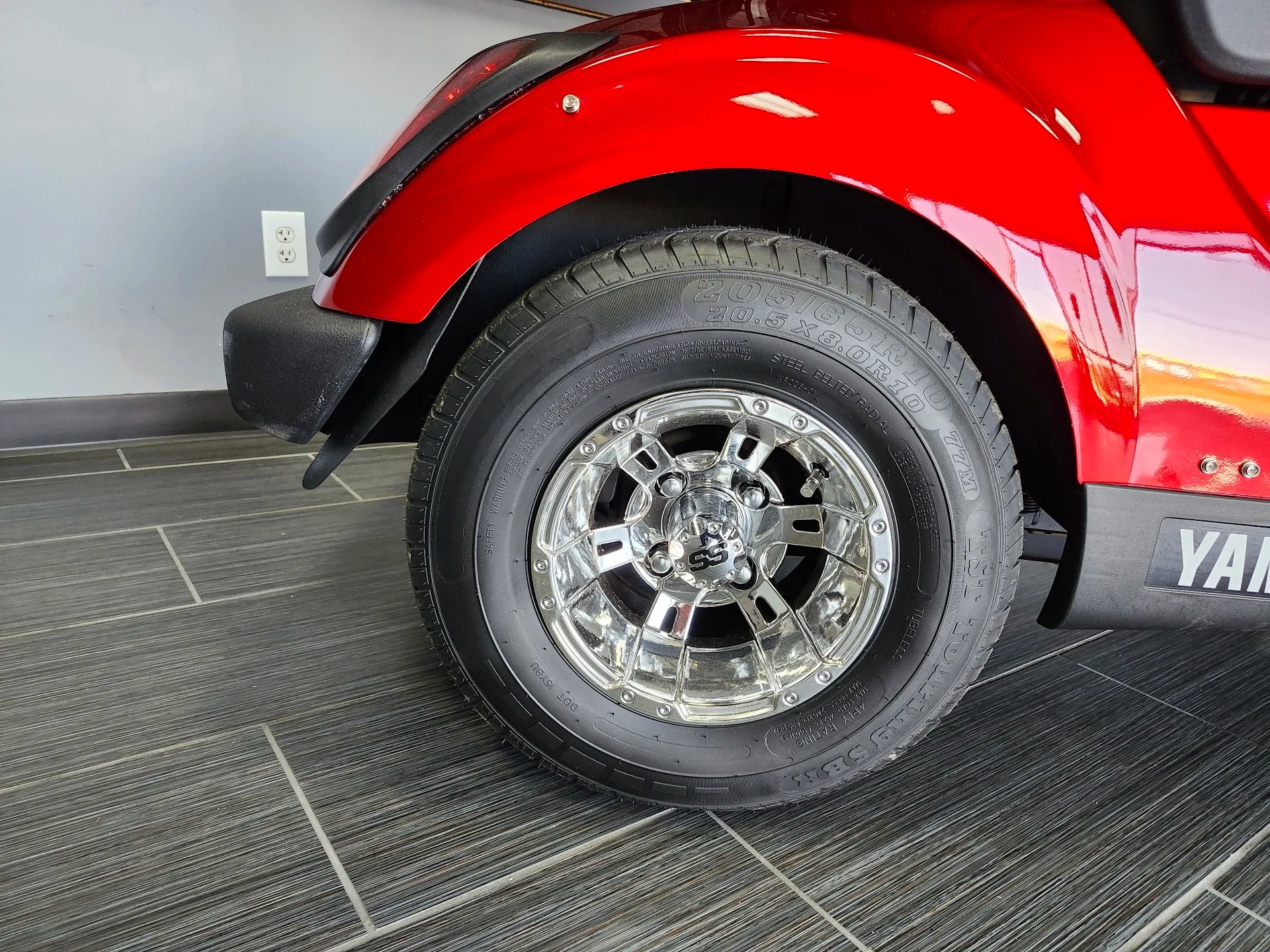 Red 2021 Yamaha Drive 2 QuieTech EFI Golf Cart for Sale image 4