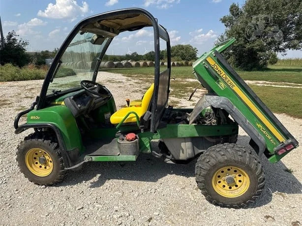 2008 John Deere Gator XUV 850D 4WD Diesel Utility Cart For Sale image 11