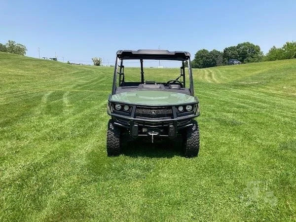 2023 John Deere Gator XUV 835M 4WD Utility Cart for Sale image 0
