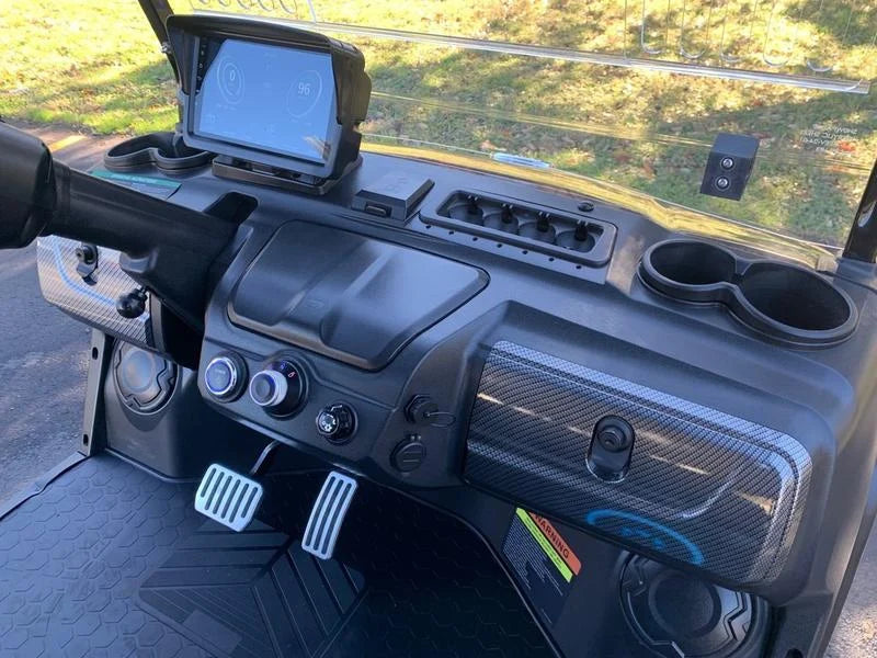2024 EVolution D5 Maverick 6 Plus Golf Cart for Sale image 8