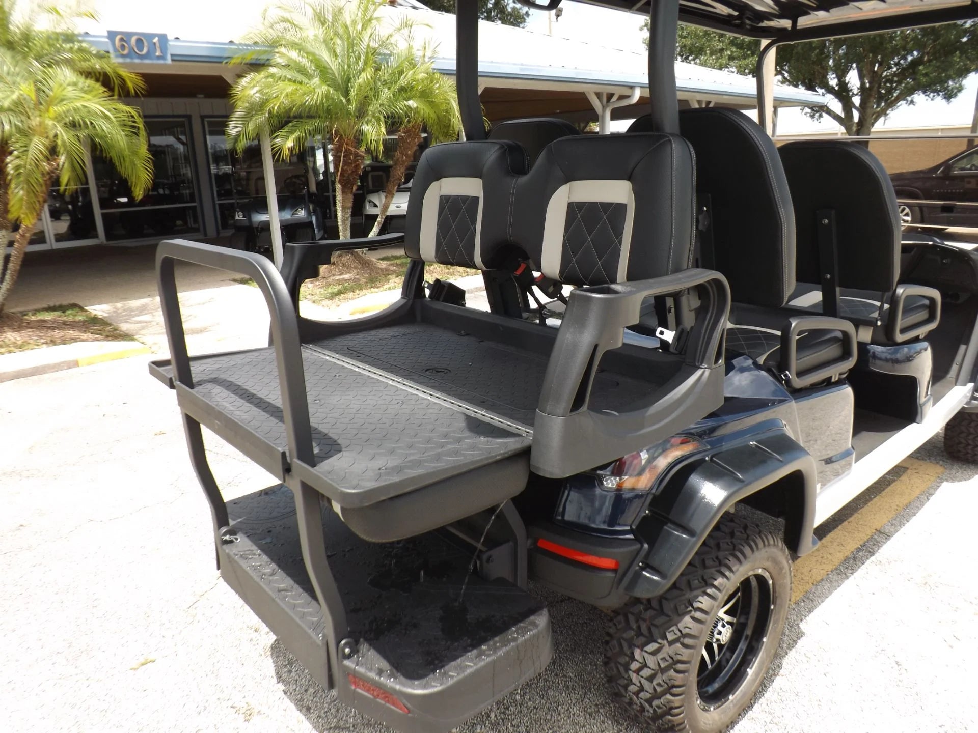 2024 Star EV SIRIUS 4+2 Lifted Lithium Golf Cart for Sale image 14