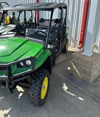 2024 John Deere Gator XUV 590M 4x4 Gas Utility Cart For Sale image 3