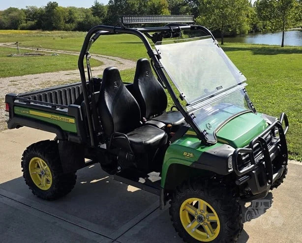 2012 John Deere Gator XUV 825i 4WD Utility Cart for Sale image 6