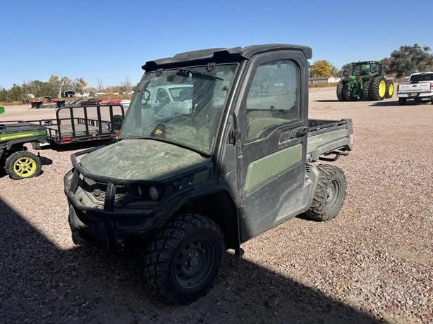2021 John Deere Gator XUV 835R 4WD Utility Cart for Sale image 5