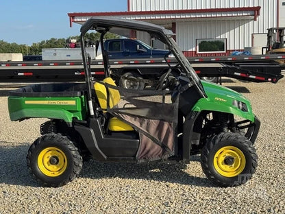 2014 John Deere Gator XUV 550 4x4 Gas Utility Cart For Sale image 2