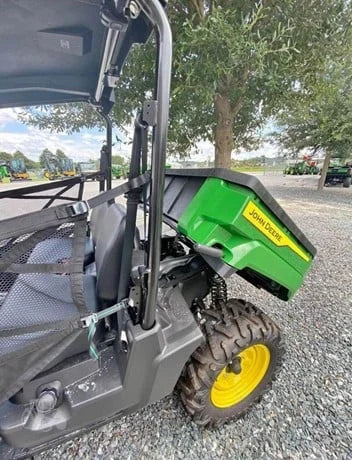 2025 John Deere Gator XUV 560E 4x4 Gas Utility Cart For Sale image 5