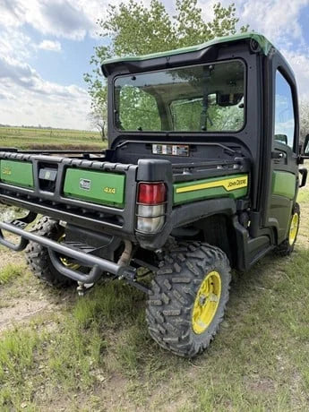 2022 John Deere Gator XUV 835R 4WD Utility Cart for Sale image 9