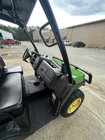 2023 John Deere Gator XUV 835M 4WD Diesel Utility Cart for Sale image 11