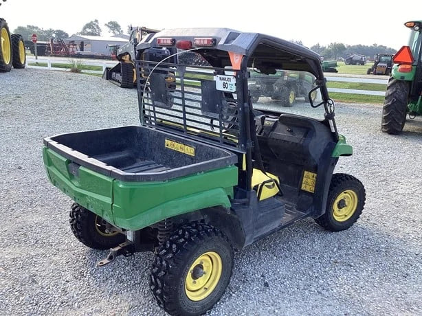 2012 John Deere Gator XUV 550 4x4 Gas Utility Cart For Sale image 1