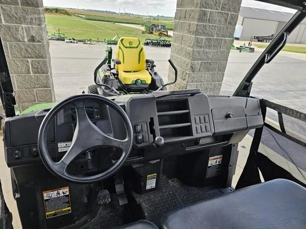 2023 John Deere Gator XUV 835M For Sale image 7