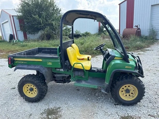 2008 John Deere Gator XUV 850D 4WD Diesel Utility Cart For Sale image 3