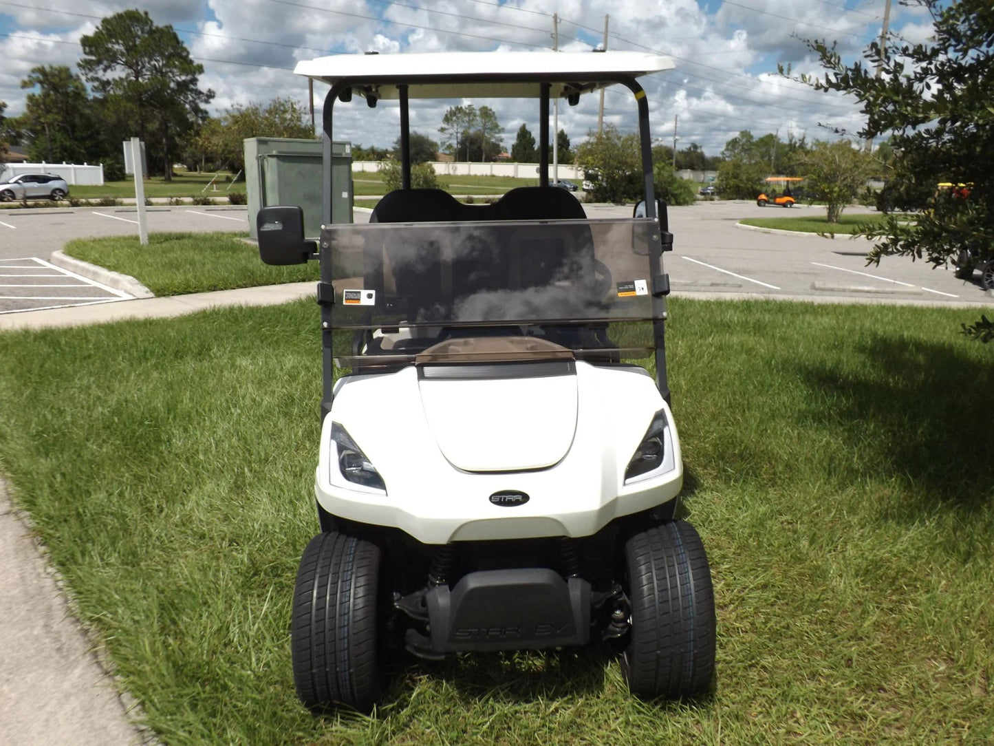 White 2023 Star EV SIRIUS 2+2 Golf Cart for Sale image 1