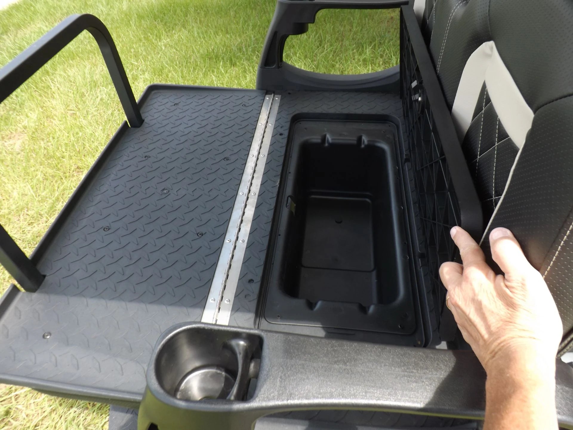 White 2023 Star EV SIRIUS 2+2 Golf Cart for Sale image 15