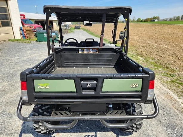 2018 John Deere Gator XUV 835M 4WD Utility Cart for Sale image 2