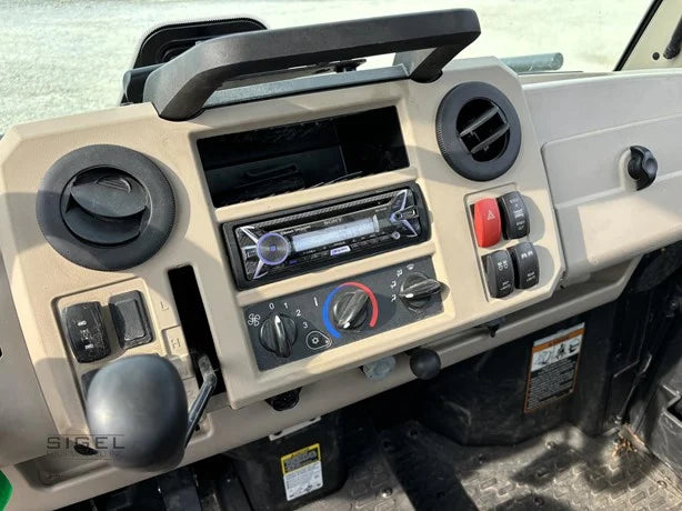 2018 John Deere Gator XUV 835R 4WD UTV for Sale image 8