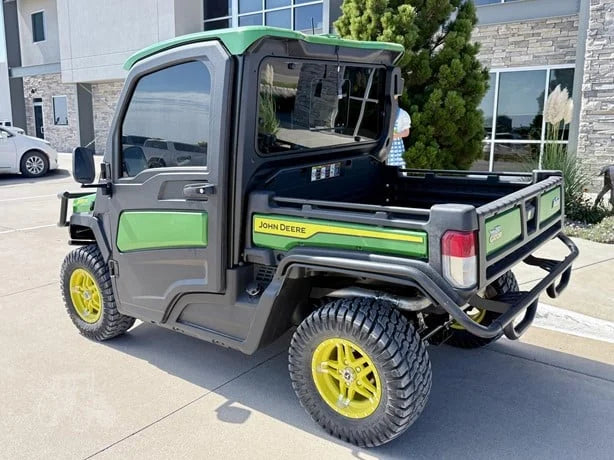 2024 John Deere Gator XUV 835R Signature Edition 4WD Utility Cart for Sale image 2