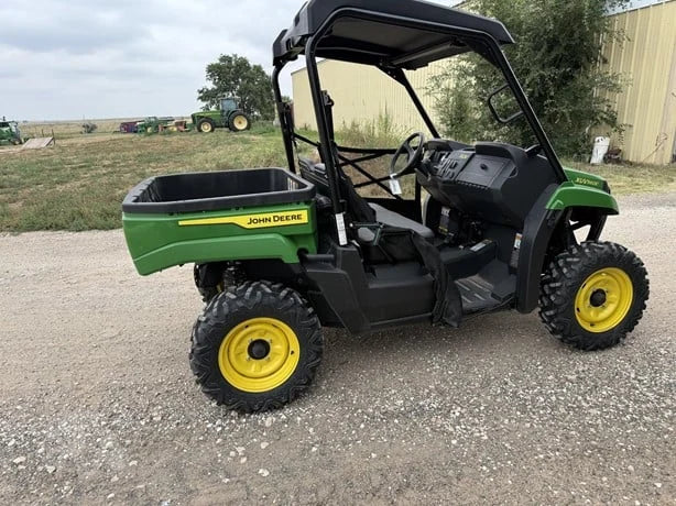 2024 John Deere Gator XUV 560E 4x4 Gas Utility Cart For Sale image 0