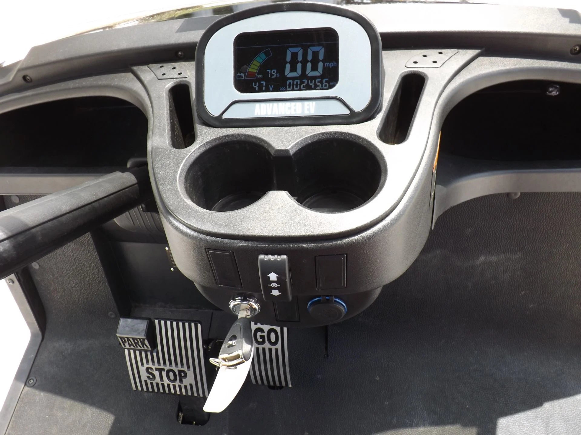 2022 Advanced EV AEV 2 Golf Cart for Sale image 10