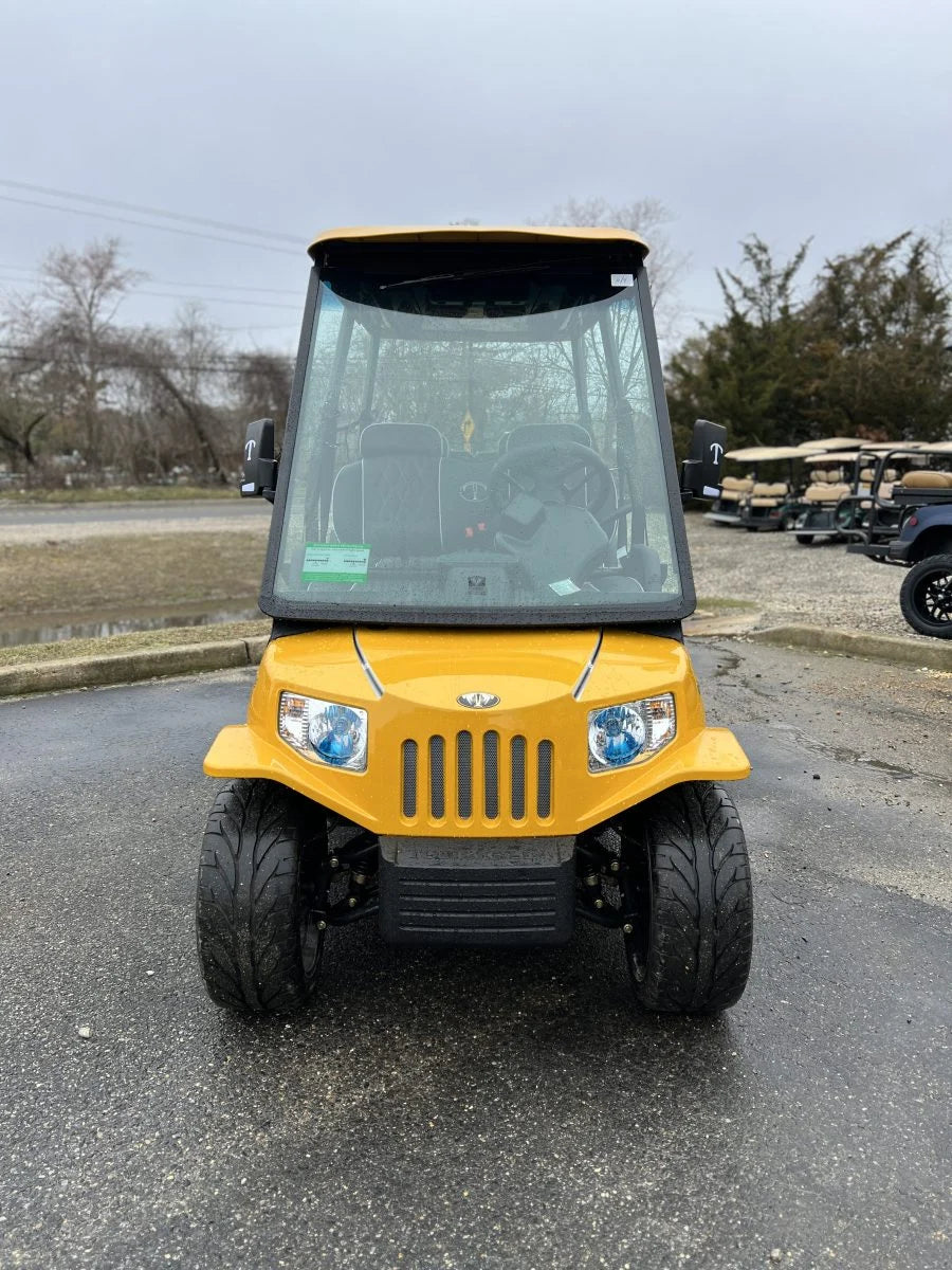 2023 Tomberlin Saloon Golf Cart for Sale image 2