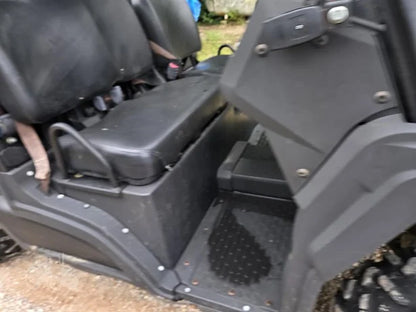 2018 John Deere Gator XUV 835M 4WD Utility Cart for Sale image 3